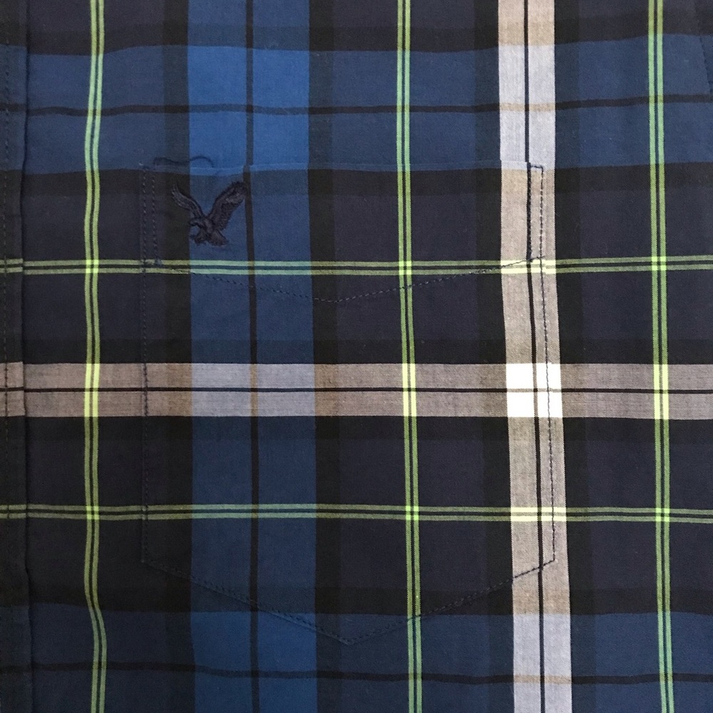 American Eagle Plaid Classic Fit Shirt (NWOT) - Picture 5 of 11